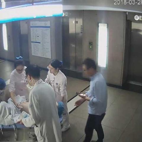 美国女主播羊水破裂坚持播完节目：职业精神与未来职场健康趋势